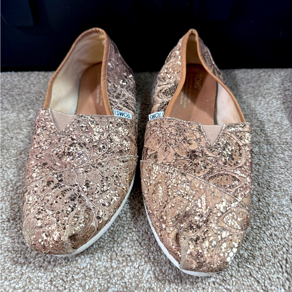 Gold glitter Tom’s